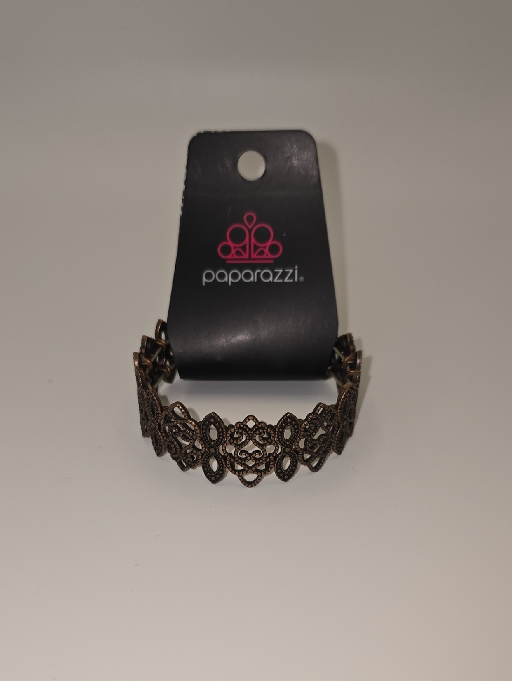 Paparazzi Bracelet (BE100)